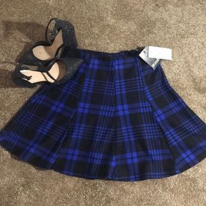 Cute plaid skirt (blue and black)